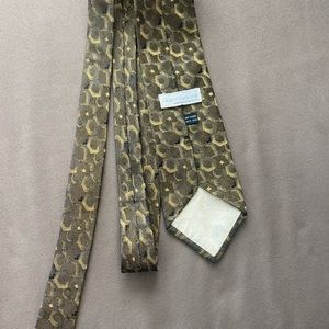 Vintage Gianni Versace 100% silk tie.